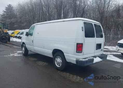 2014 Ford E-250 Commercial z USA, uszkodzony, nr VIN 1FTNE2EL6EDB13845